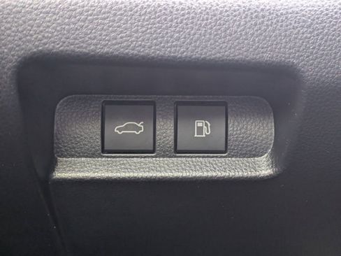 Used 2026 Toyota Crown Platinum image 25