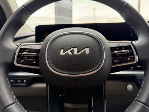 Used 2026 Kia Carnival LXS image 21