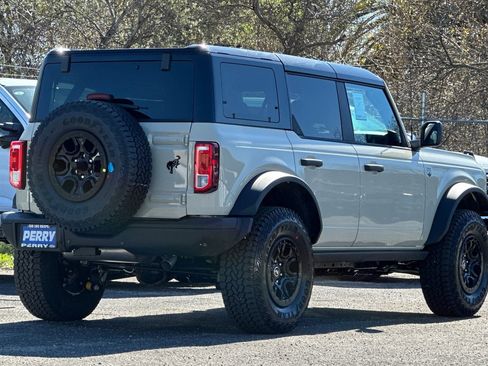 New 2026 Ford Bronco Big Bend w/ Black Diamond Package image 3