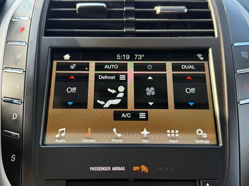 Used 2018 Lincoln MKC Reserve w/ Lincoln MKC Climate Package AWD/4WD image 34
