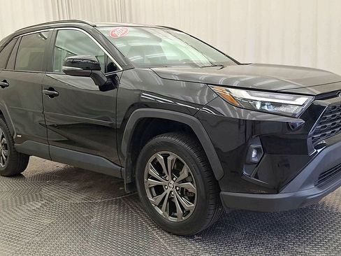 Certified 2023 Toyota RAV4 XLE Premium AWD/4WD image 9