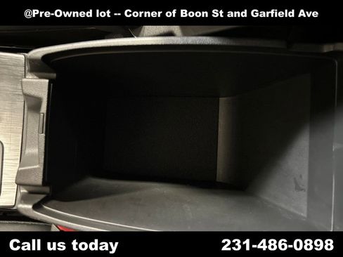 Used 2024 Ford Escape ST-Line AWD/4WD image 25