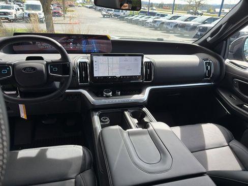 New 2026 Ford Expedition Max Platinum AWD/4WD image 23