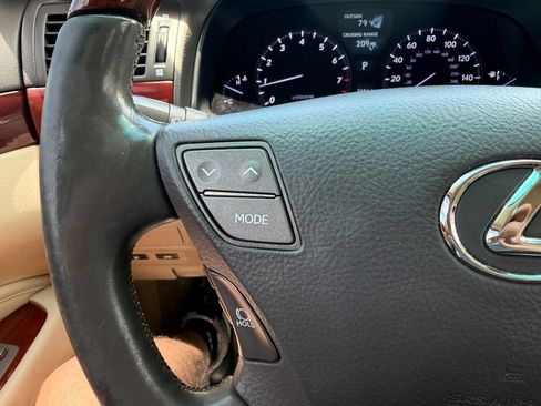 Used 2009 Lexus LS 460 RWD image 45