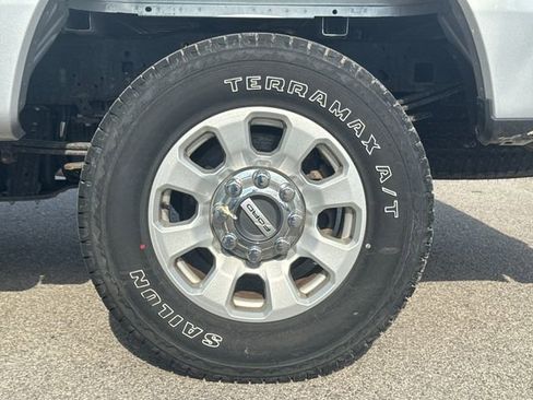Used 2024 Ford F250 XLT image 13
