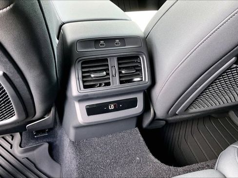 New 2026 Audi Q5 Premium Plus AWD/4WD image 18
