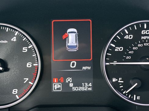 Used 2022 Subaru Outback Premium AWD/4WD image 2