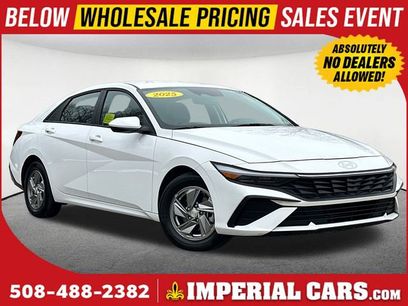 Used 2025 Hyundai Elantra SE