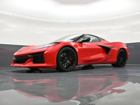 Used 2025 Chevrolet Corvette Z06 w/ Stealth Interior Trim Package image 22