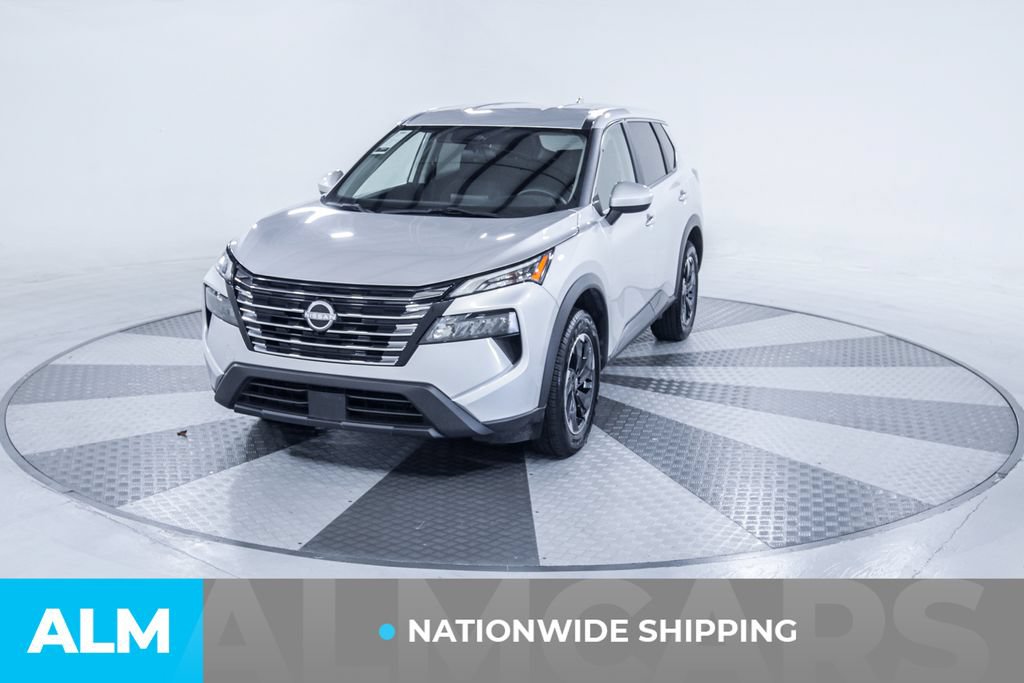 Used 2024 Nissan Rogue SV FWD image 2