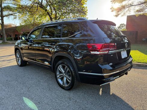 Used 2019 Volkswagen Atlas SE w/ Panoramic Sunroof Package image 3