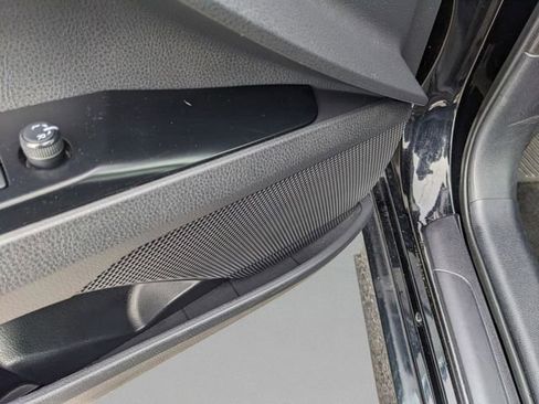 Used 2025 Toyota Camry LE FWD image 24