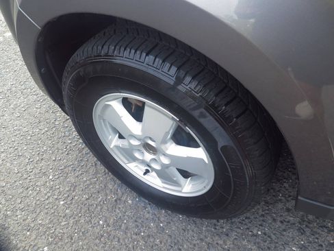Used 2009 Ford Escape XLT FWD image 23