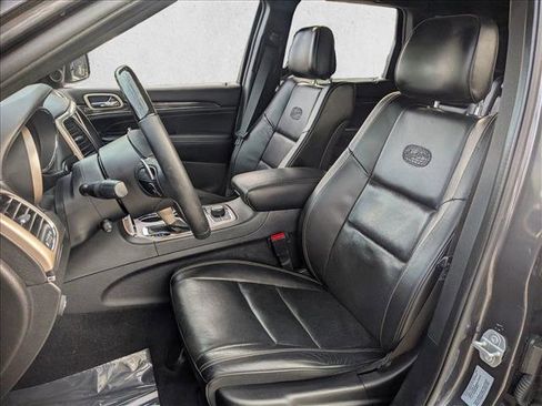 Used 2017 Jeep Grand Cherokee Overland w/ Jeep Active Safety Group image 17