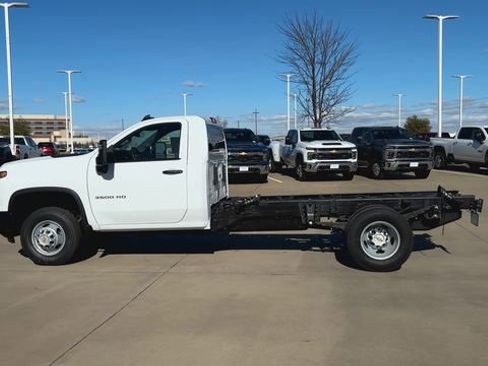 New 2026 Chevrolet Silverado 3500 W/T image 6