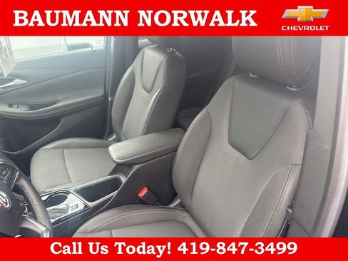 Used 2023 Buick Encore GX Select FWD image 19