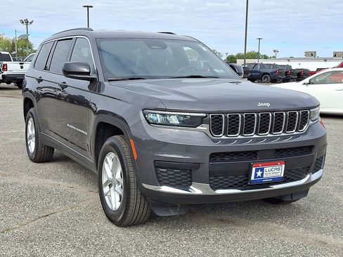 Used 2024 Jeep Grand Cherokee L Laredo w/ Luxury Tech Group I image 2