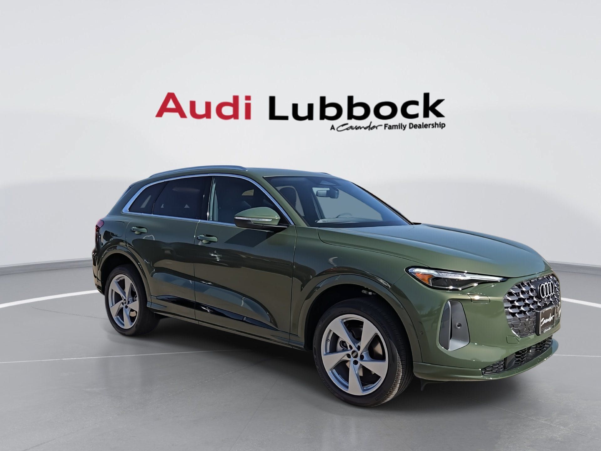 Used 2026 Audi Q5 Premium Plus w/ Premium Plus AWD/4WD image 2