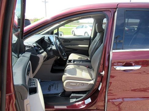 Used 2019 Honda Odyssey Elite image 13