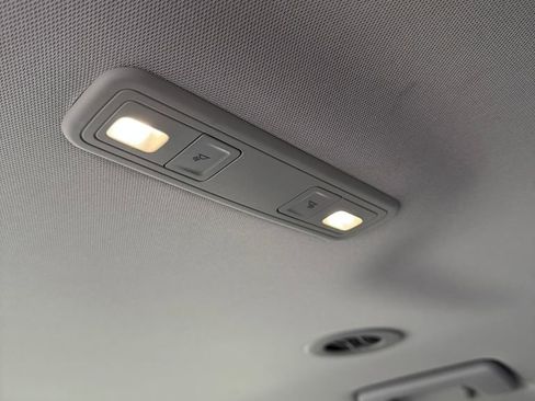 Used 2020 GMC Acadia SLE w/ Driver Convenience Package image 36