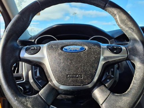 Used 2012 Ford Focus Titanium image 23