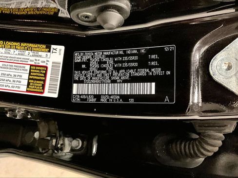 Used 2022 Toyota Highlander Limited AWD/4WD image 19