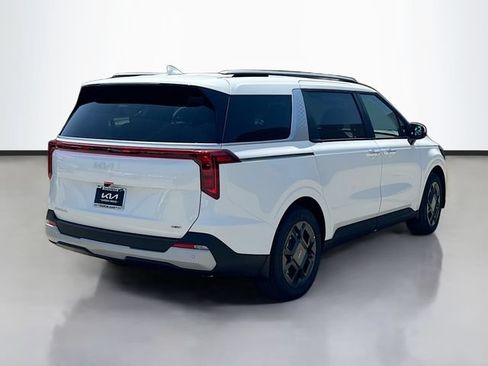 New 2026 Kia Carnival EX FWD image 7