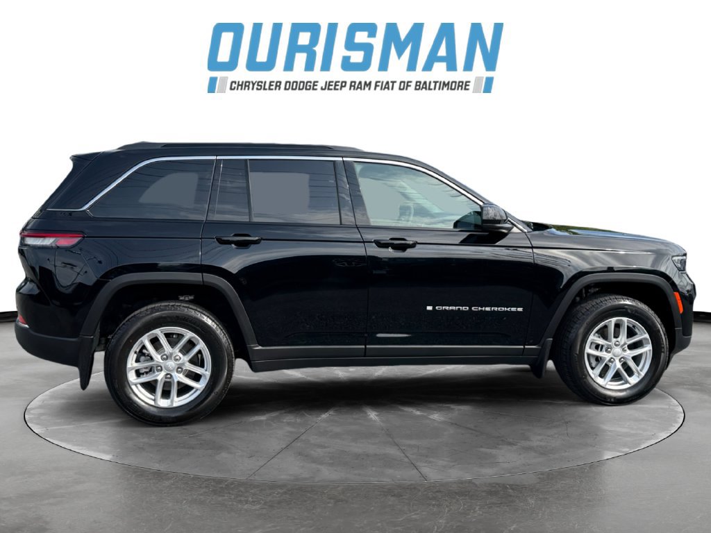 Used 2026 Jeep Grand Cherokee Laredo X AWD/4WD image 7