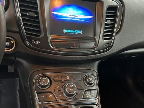 Used 2016 Chrysler 200 S w/ Navigation & Sound Group I image 19