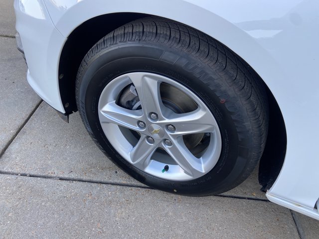 Used 2021 Chevrolet Malibu LS w/ Driver Confidence Package II FWD image 25