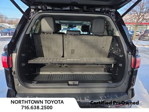 Used 2023 Toyota Sequoia Limited image 9