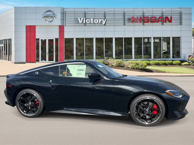 New 2027 Nissan Z Performance RWD image 2
