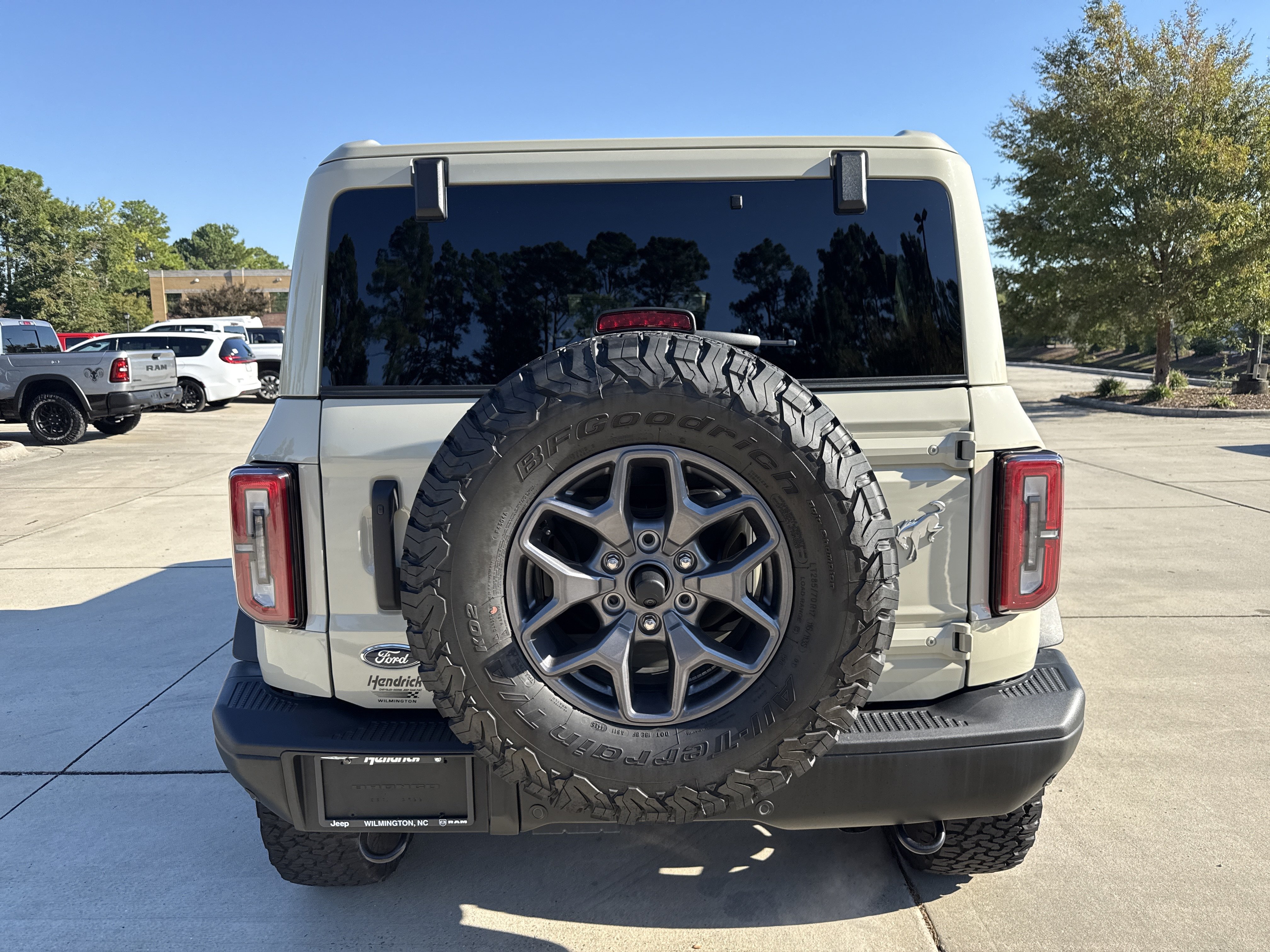 Used 2025 Ford Bronco Badlands AWD/4WD image 9