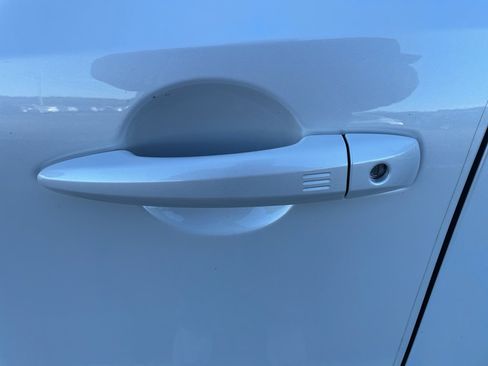 Certified 2024 Nissan Ariya FWD image 7