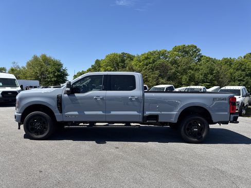 New 2026 Ford F350 Lariat w/ Black Appearance Package AWD/4WD image 8