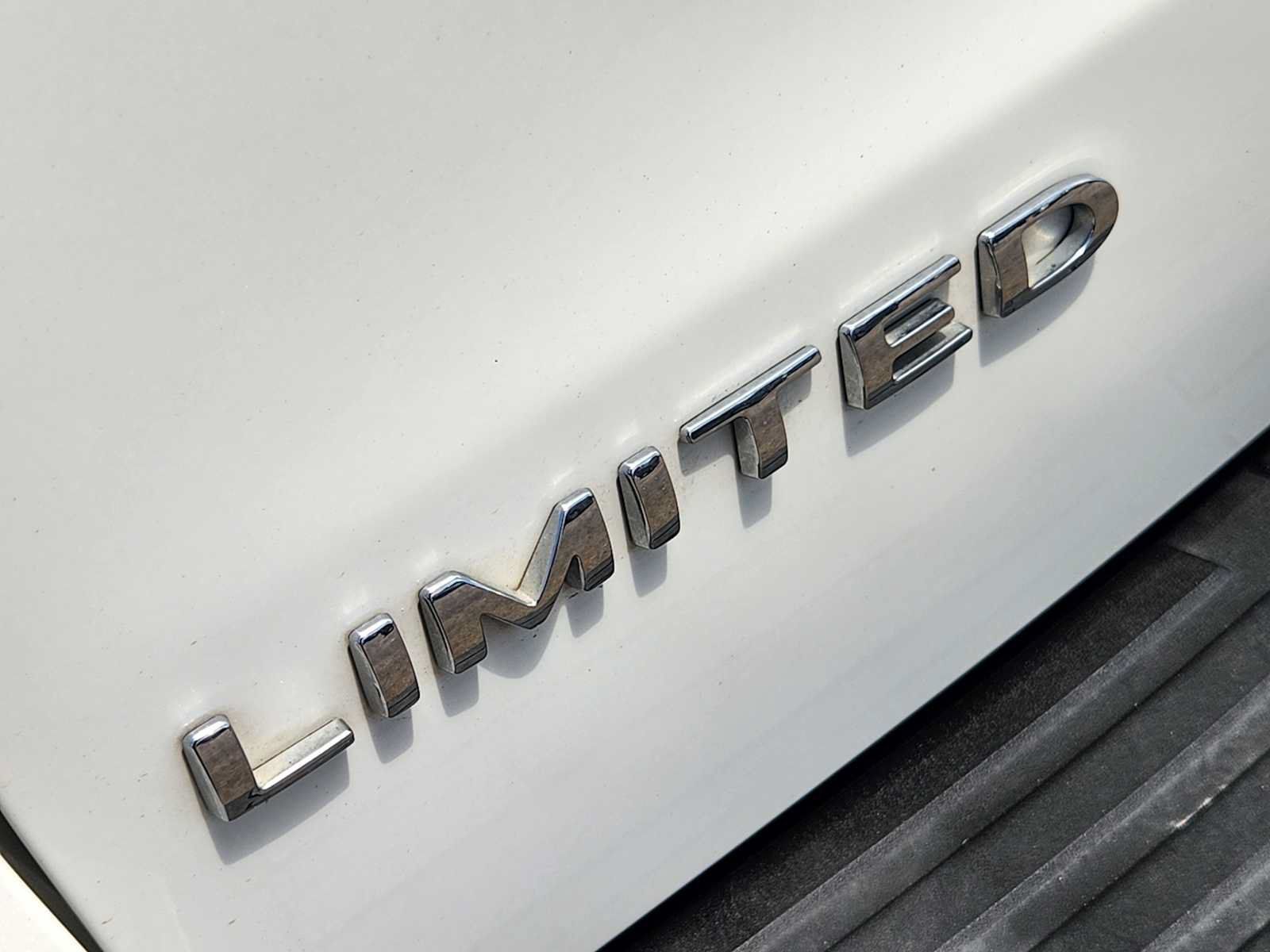 Used 2022 Ford Expedition Limited RWD image 11