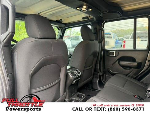 Used 2023 Jeep Gladiator Sport AWD/4WD image 17