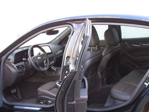 Used 2025 Cadillac CT5 Sport w/ Technology Package image 14