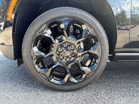 New 2026 Chevrolet Tahoe High Country AWD/4WD image 10
