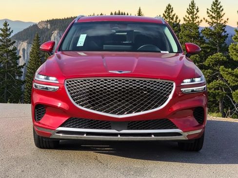 Used 2025 Genesis GV70 2.5T AWD/4WD image 3