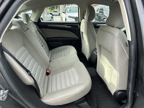 Used 2018 Ford Fusion S image 16