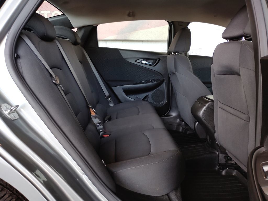 Used 2024 Chevrolet Malibu LS FWD image 16