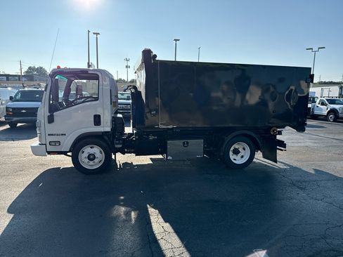 Used 2024 Isuzu NPR image 8