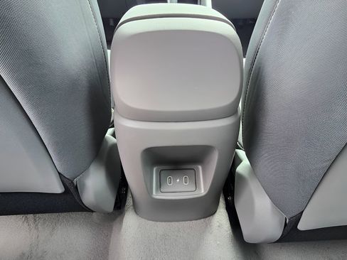 New 2026 Hyundai Elantra Blue image 28