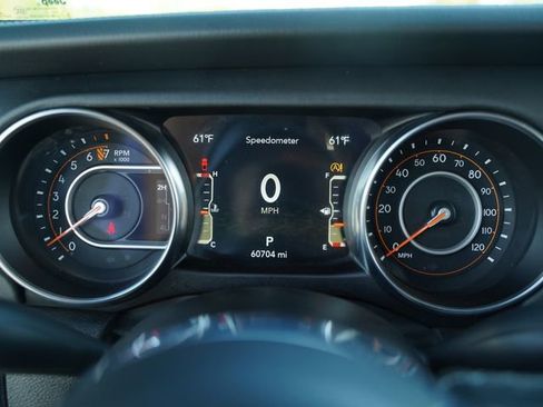 Used 2022 Jeep Gladiator Overland w/ Popular Equipment Package AWD/4WD image 29