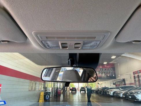 Used 2022 Honda HR-V EX image 14