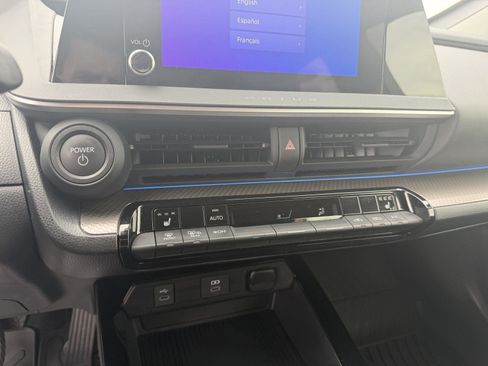 Used 2024 Toyota Prius XLE FWD image 25