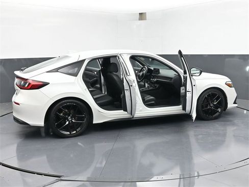 Used 2024 Honda Civic Sport image 46