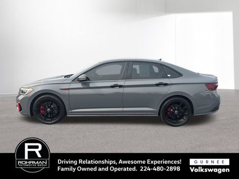 Used 2024 Volkswagen Jetta GLI 40th Anniversary Edition FWD image 5
