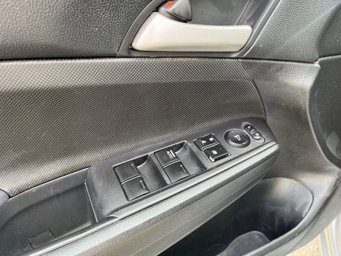 Used 2012 Honda Accord LX image 11